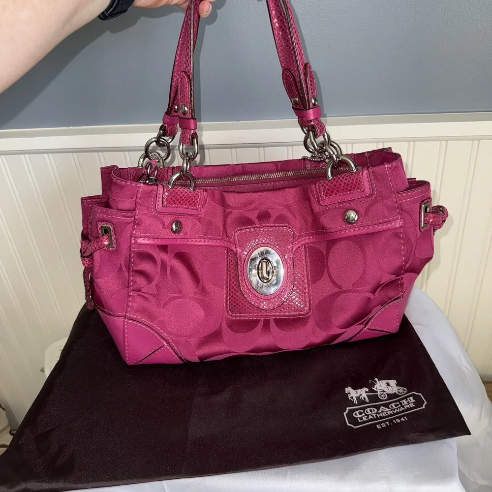 COACH Peyton Tote Bag Purse Signature Hot Pink Y2K Snakeskin Embossed Leather